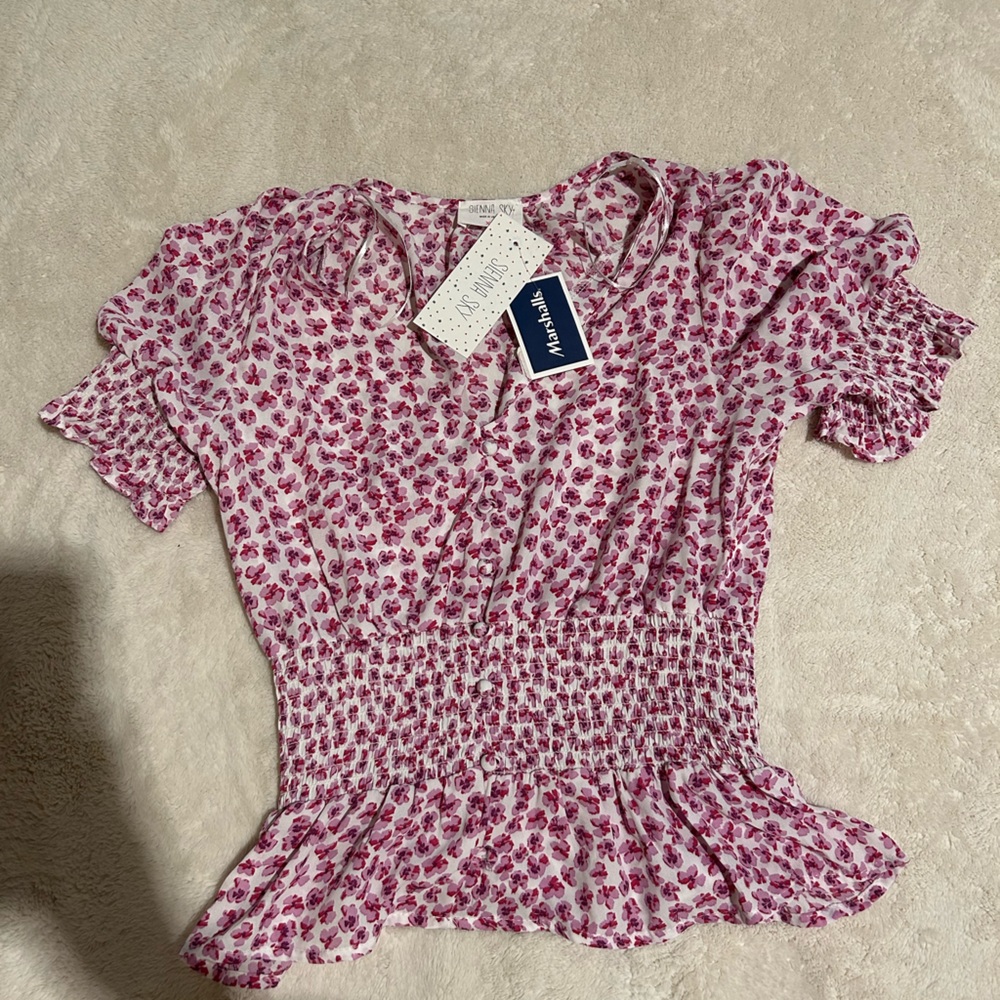 Blouse.